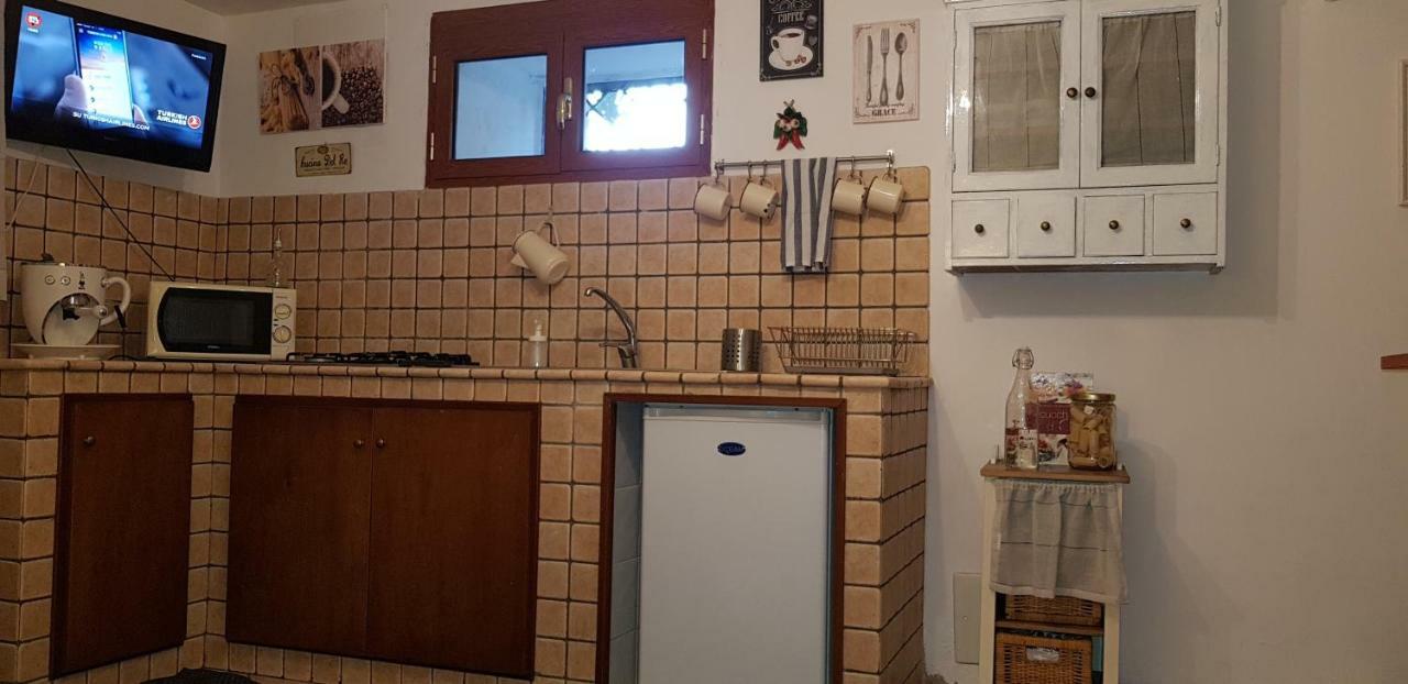 Tabor 1 Garden & Parking Apartment Наполи Екстериор снимка